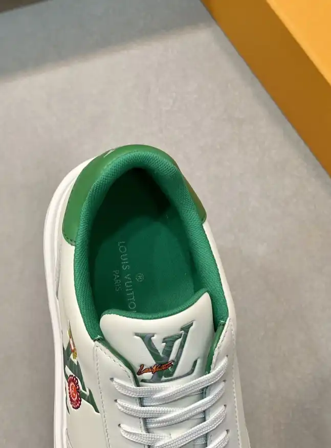 hype Louis Vuitton Sneakers