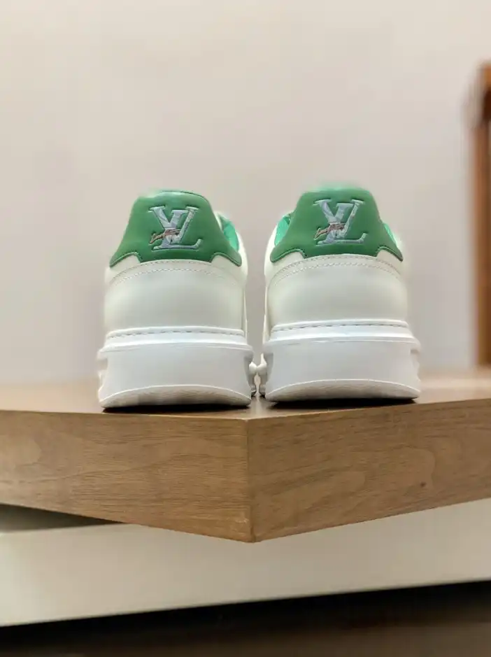 hype Louis Vuitton Sneakers