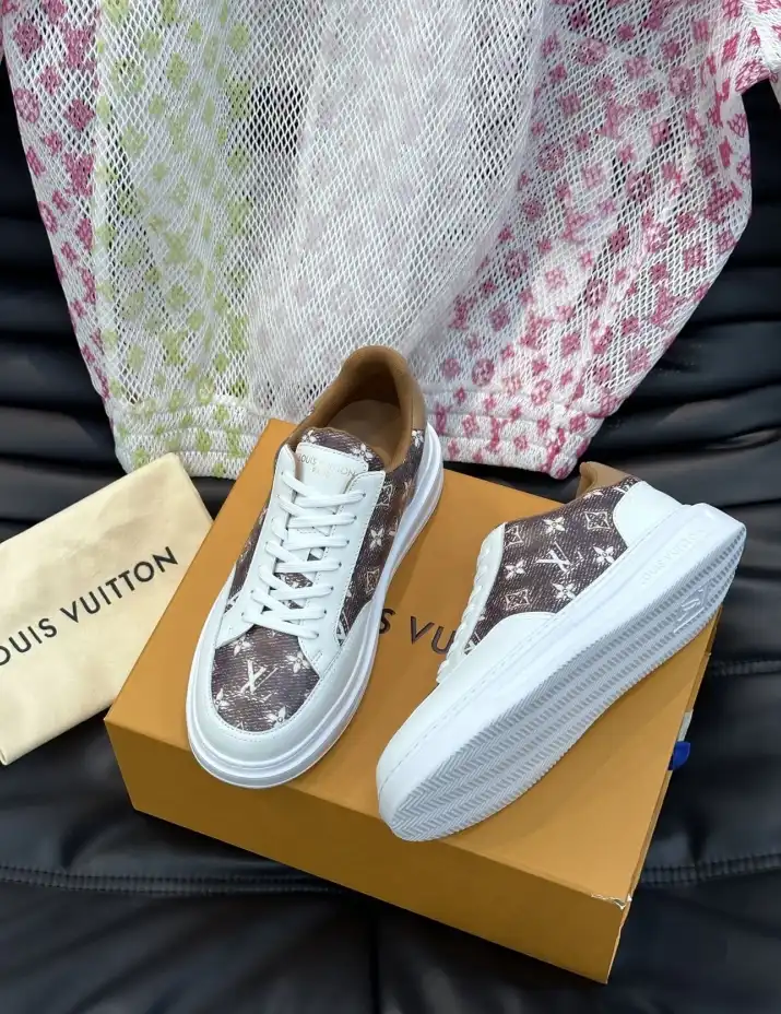 hype Louis Vuitton Sneakers