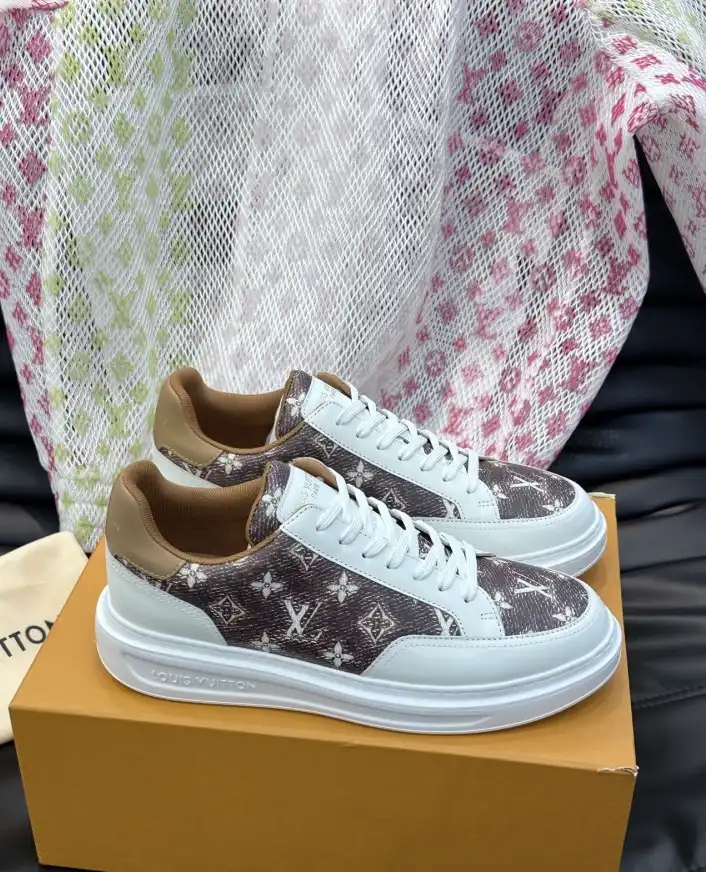 hype Louis Vuitton Sneakers