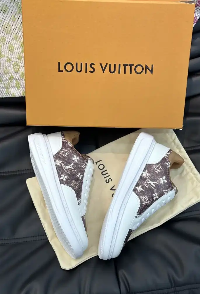 hype Louis Vuitton Sneakers