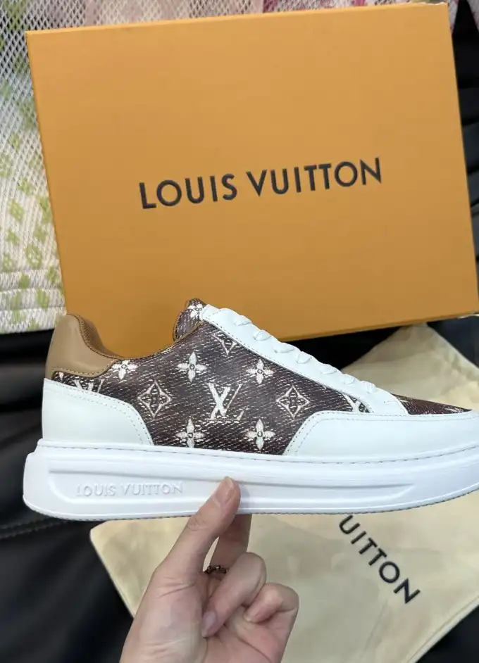 hype Louis Vuitton Sneakers