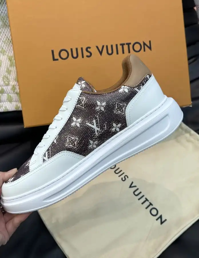 hype Louis Vuitton Sneakers