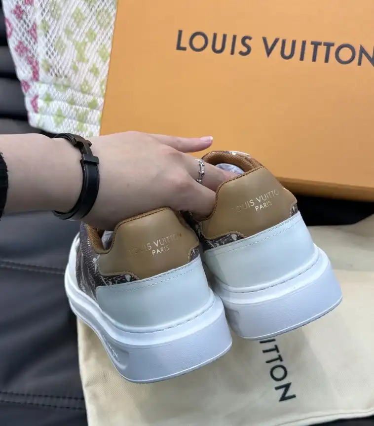 hype Louis Vuitton Sneakers