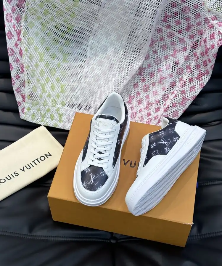 hype Louis Vuitton Sneakers