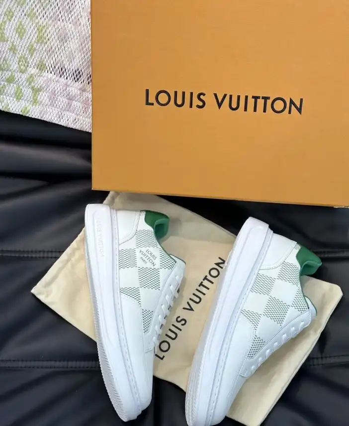 hype Louis Vuitton Sneakers