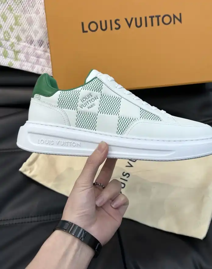 hype Louis Vuitton Sneakers