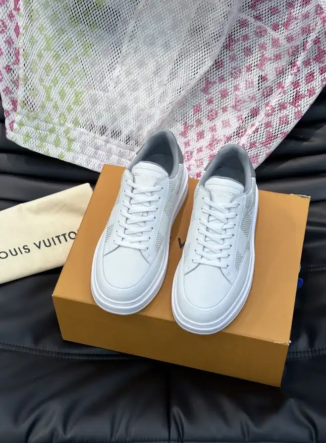 hype Louis Vuitton Sneakers