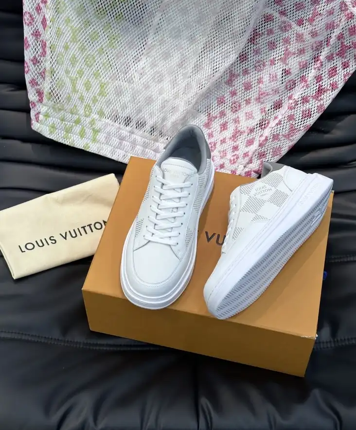 hype Louis Vuitton Sneakers