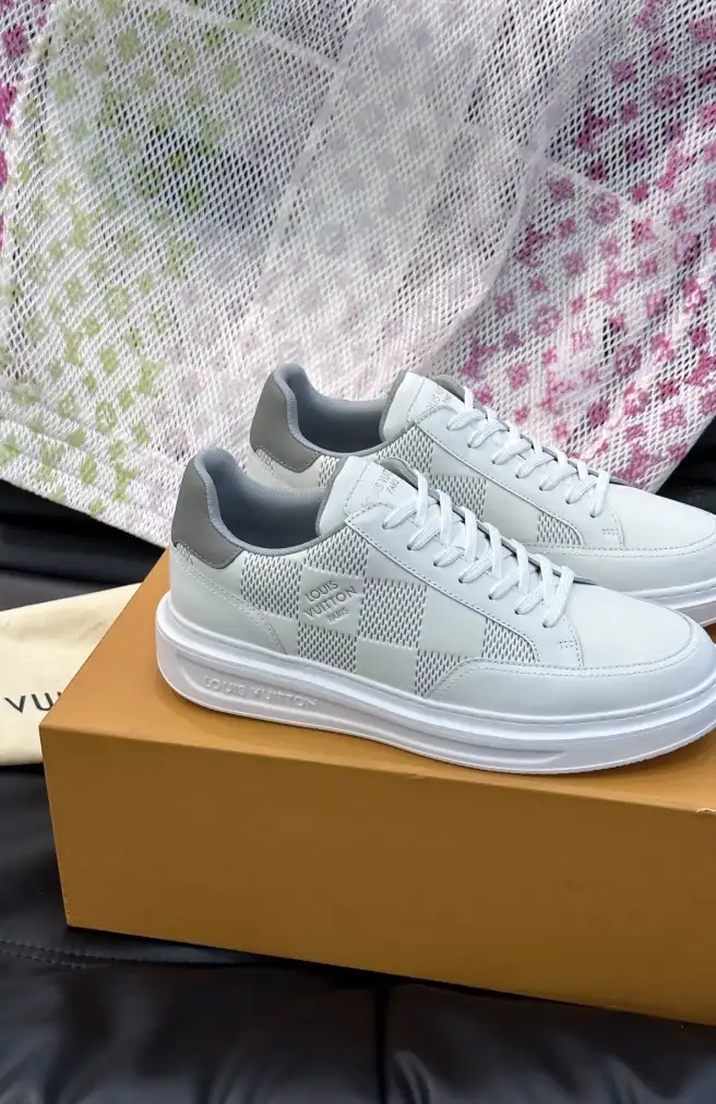 hype Louis Vuitton Sneakers