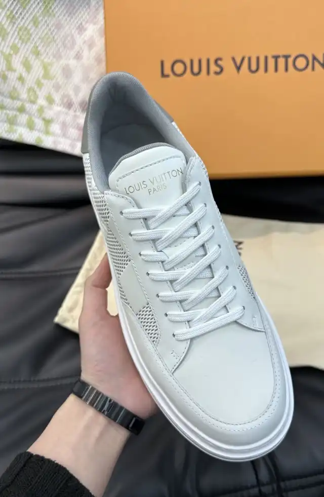 hype Louis Vuitton Sneakers