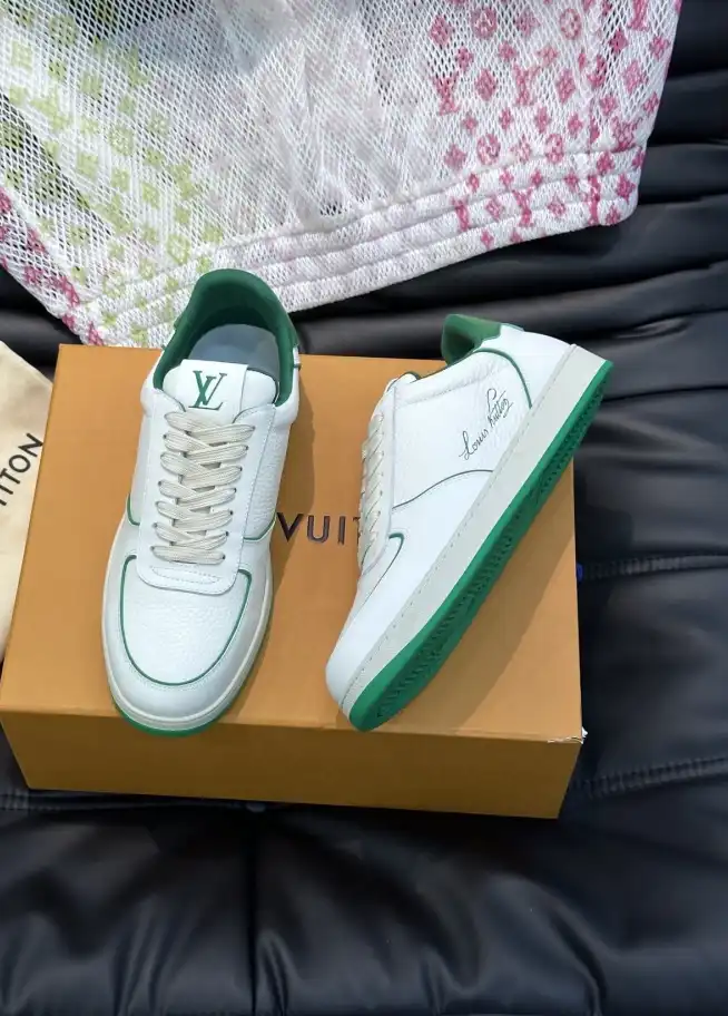 hype Louis Vuitton Sneakers