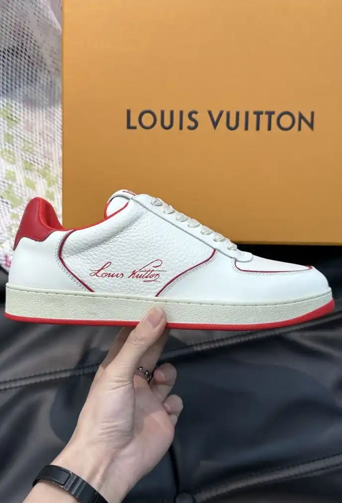 hype Louis Vuitton Sneakers