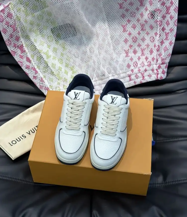 hype Louis Vuitton Sneakers