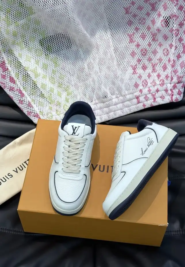 hype Louis Vuitton Sneakers