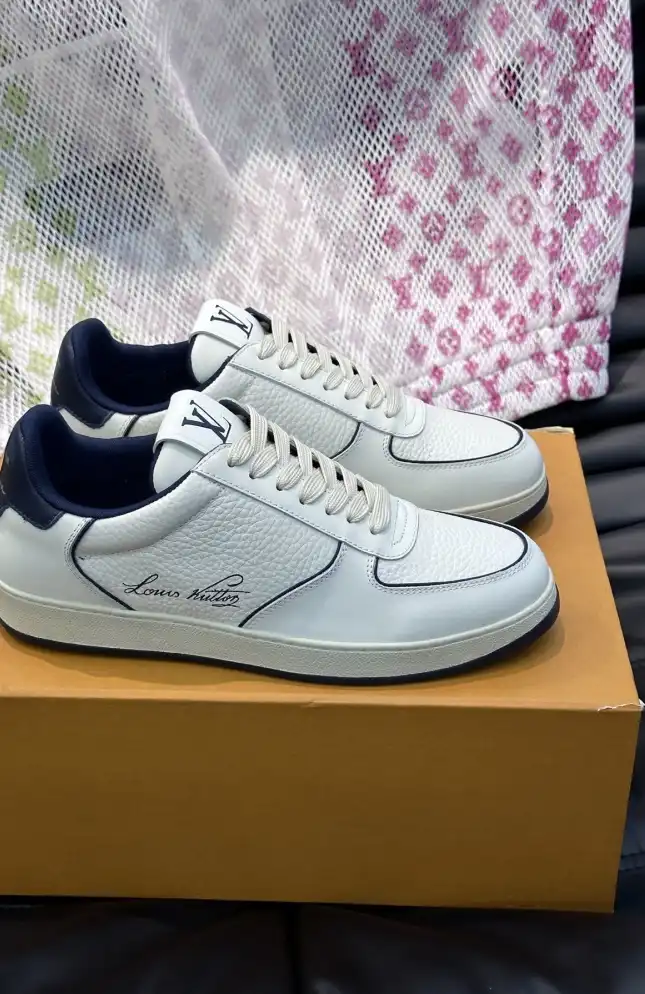 hype Louis Vuitton Sneakers