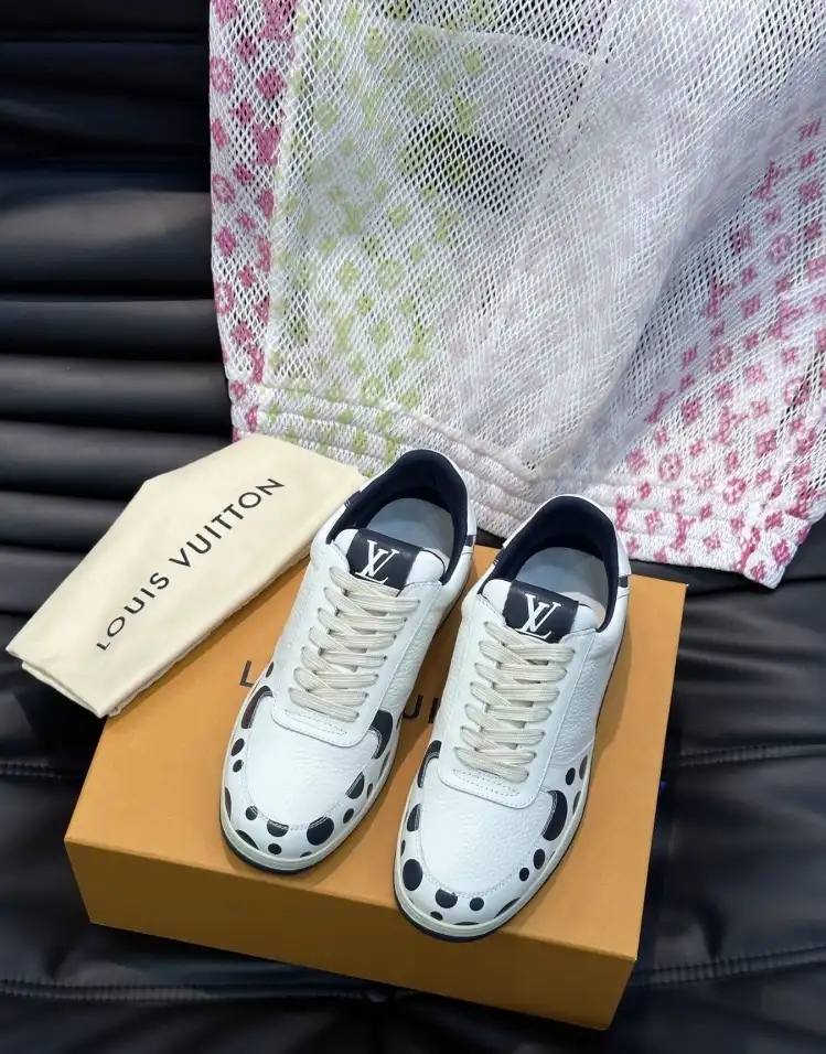 hype Louis Vuitton Sneakers