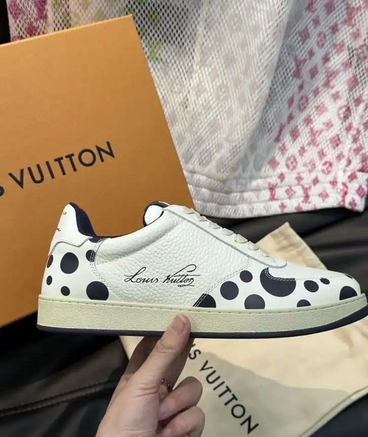 hype Louis Vuitton Sneakers