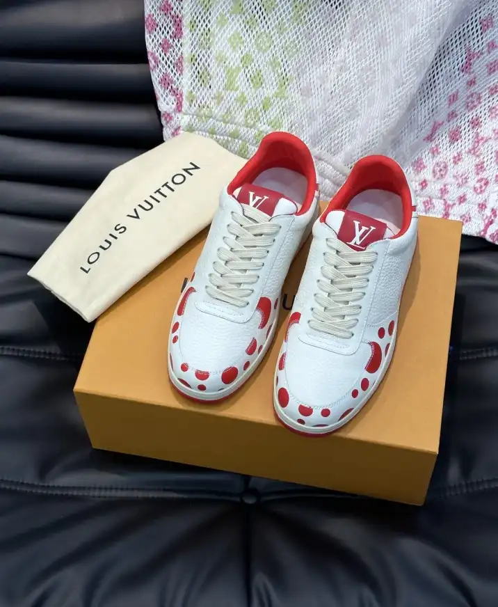 hype Louis Vuitton Sneakers