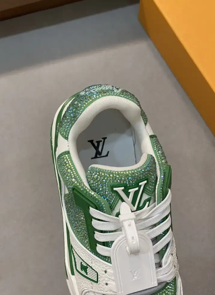 hype Louis Vuitton Sneakers