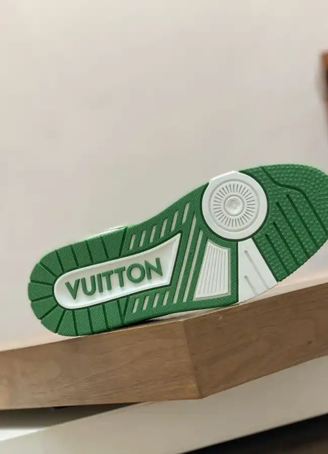 hype Louis Vuitton Sneakers