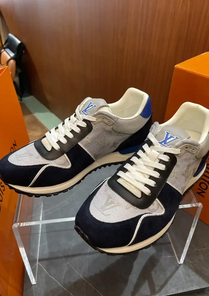 hype Louis Vuitton Sneakers