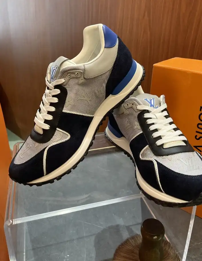 hype Louis Vuitton Sneakers