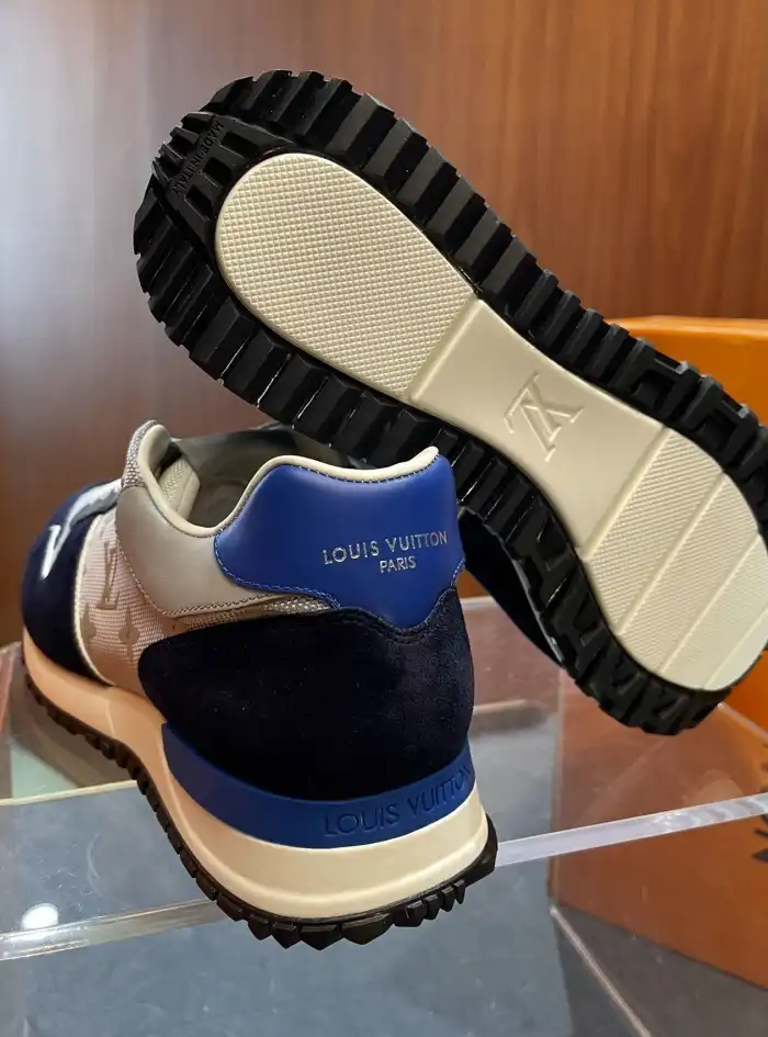 hype Louis Vuitton Sneakers