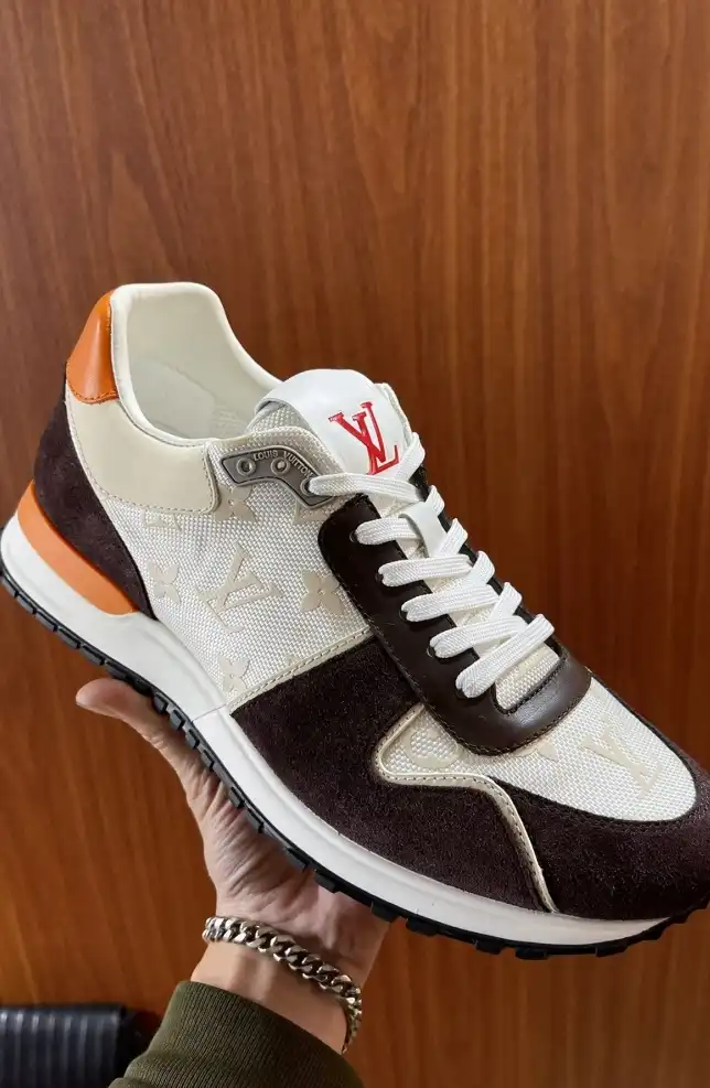 hype Louis Vuitton Sneakers