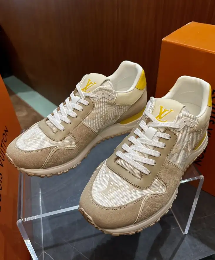 hype Louis Vuitton Sneakers