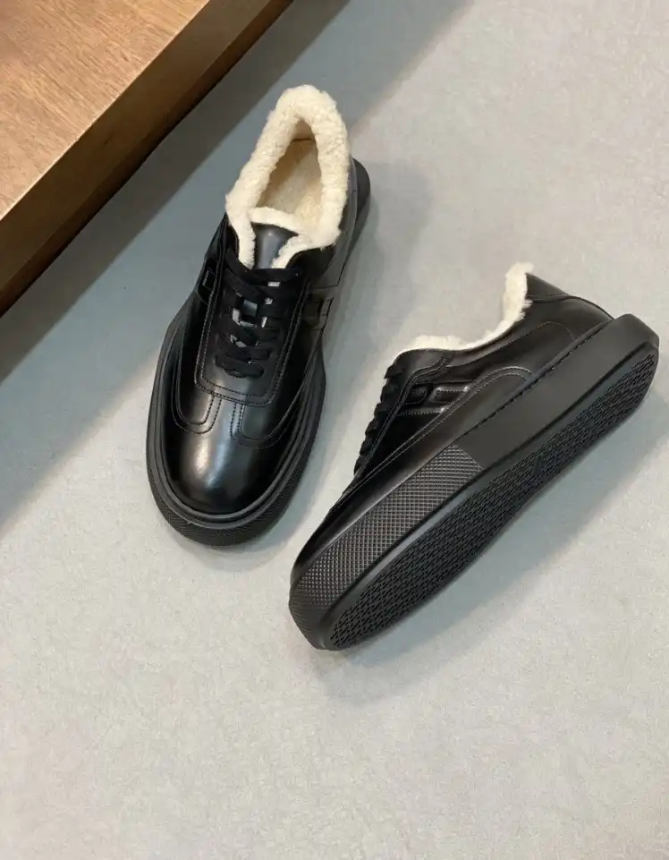 hype Hermes Sneakers