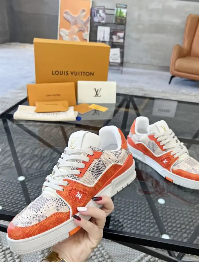 hype Louis Vuitton Sneakers