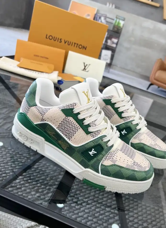 hype Louis Vuitton Sneakers