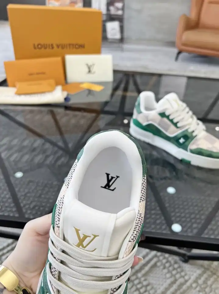 hype Louis Vuitton Sneakers