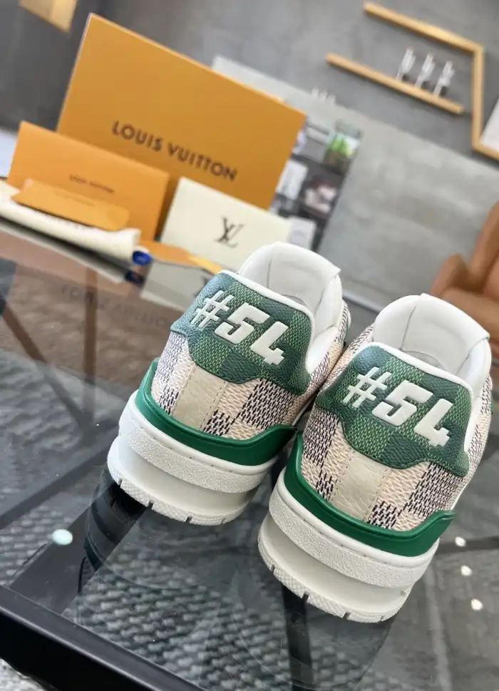 hype Louis Vuitton Sneakers