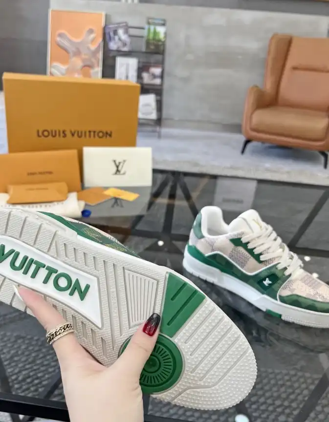 hype Louis Vuitton Sneakers