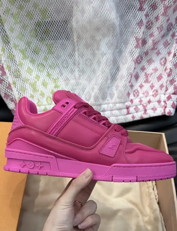 hype Louis Vuitton Sneakers