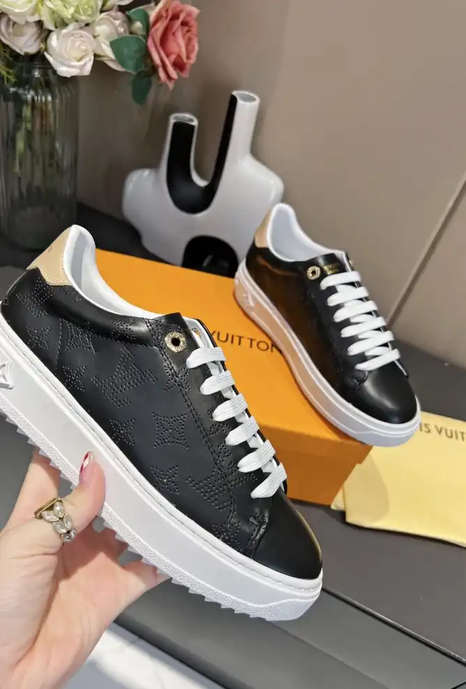 hype Louis Vuitton Sneakers