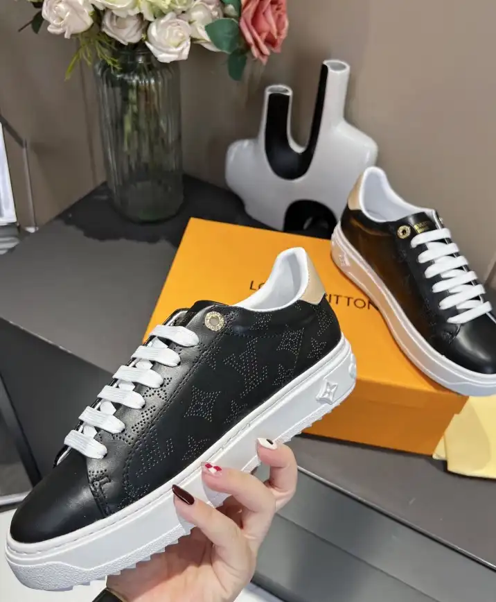 hype Louis Vuitton Sneakers