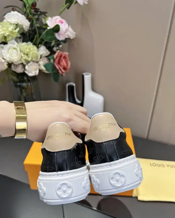 hype Louis Vuitton Sneakers