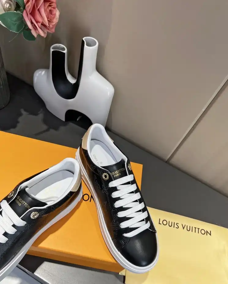 hype Louis Vuitton Sneakers