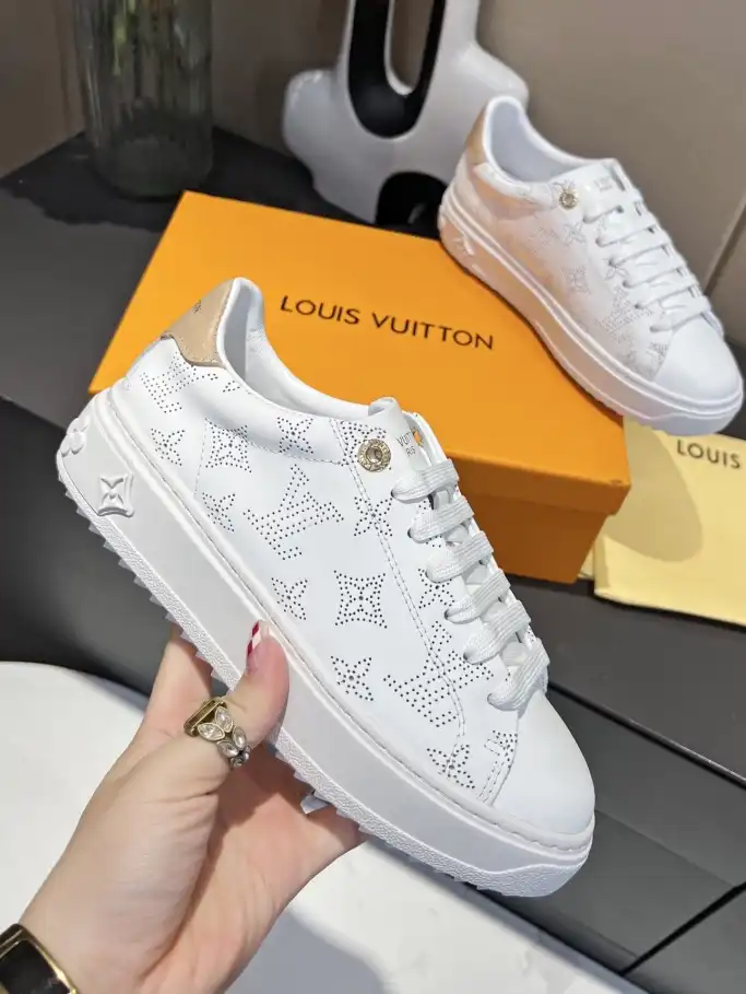 hype Louis Vuitton Sneakers