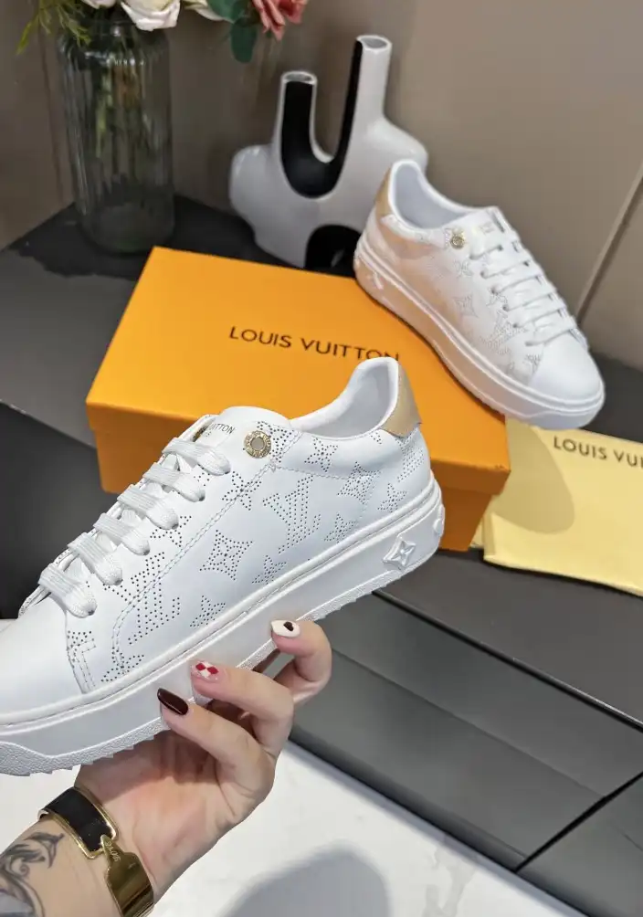 hype Louis Vuitton Sneakers