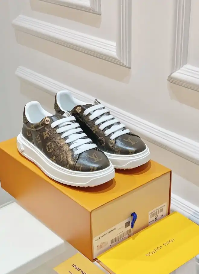 hype Louis Vuitton Sneakers