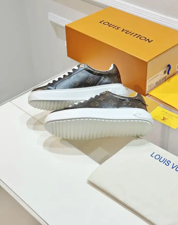 hype Louis Vuitton Sneakers