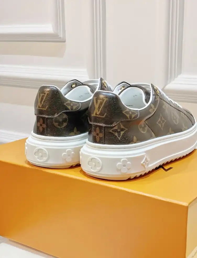 hype Louis Vuitton Sneakers