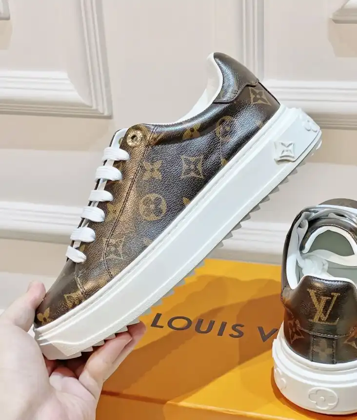 hype Louis Vuitton Sneakers