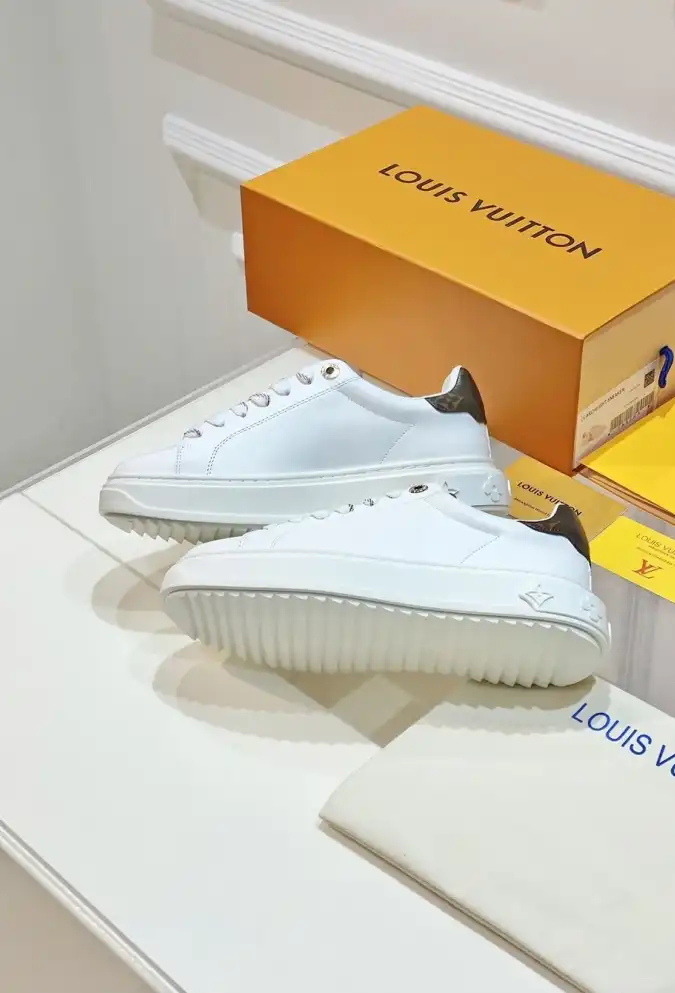 hype Louis Vuitton Sneakers