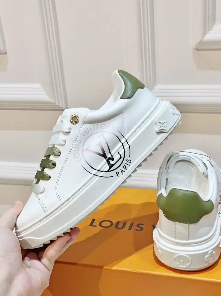 hype Louis Vuitton Sneakers