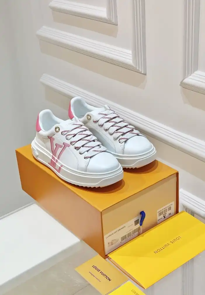 hype Louis Vuitton Sneakers